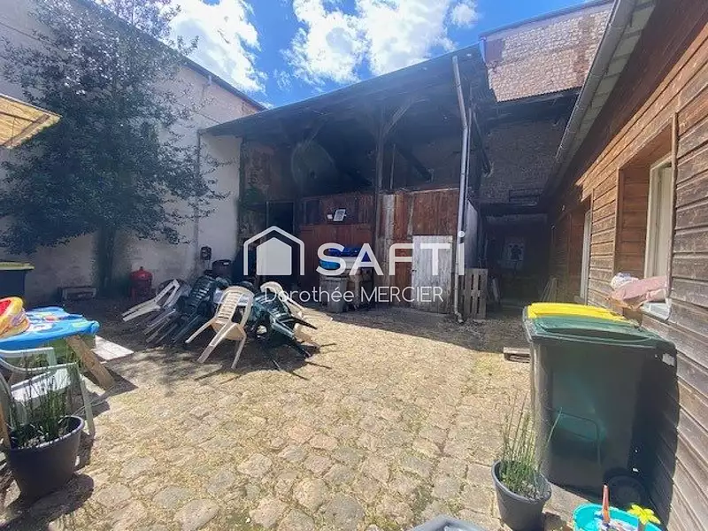 Immeuble, 243 m²