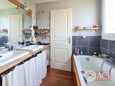 Maison, 154 m²