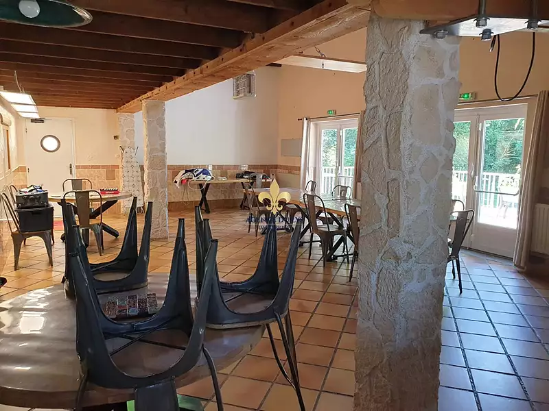 Maison, 750 m²