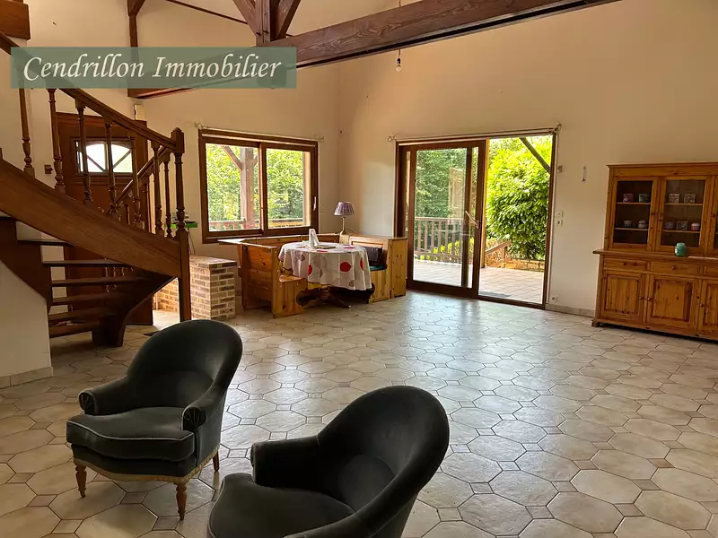 Maison, 168 m²