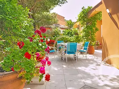 Maison, 285,44 m²