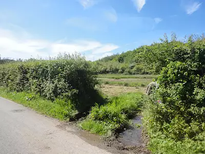 Terrain, 869 m²