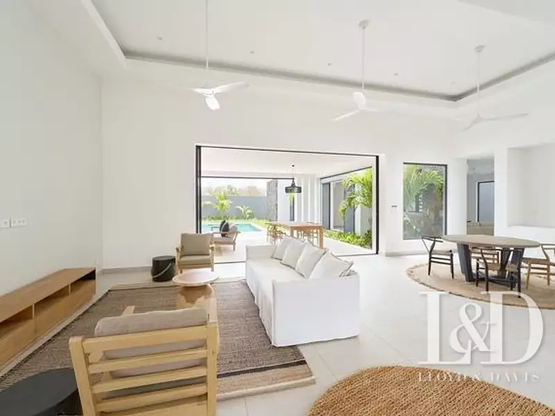 Maison, 333 m²