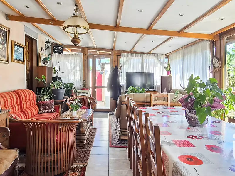 Maison, 180 m²