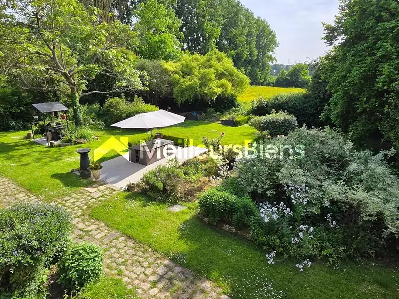 Maison, 275 m²