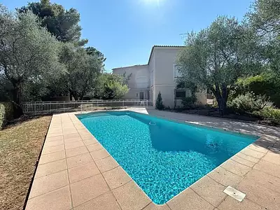 Maison, 163 m²