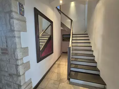 Maison, 290 m²