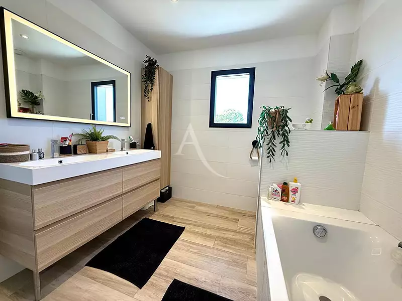 Maison, 134 m²