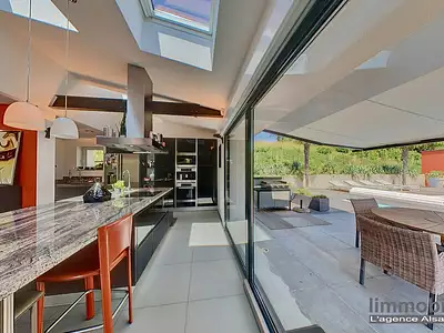 Maison, 270 m²