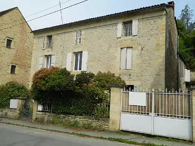 Maison, 230 m²