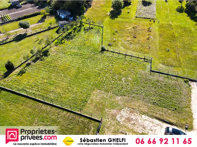 Terrain, 1 418 m²