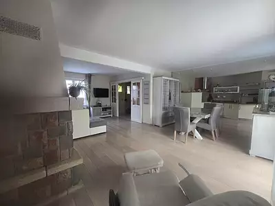 Maison, 107 m²