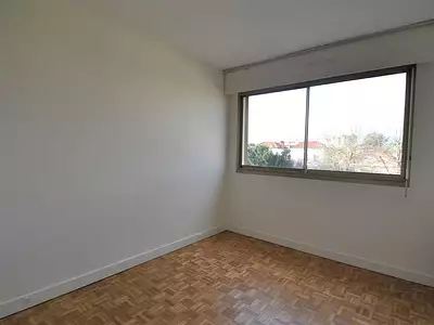 1 000 € CC Appartement • 36,02 m² • 2 pièces • 1 chambre Saint-Maur-des-Fossés (94100)