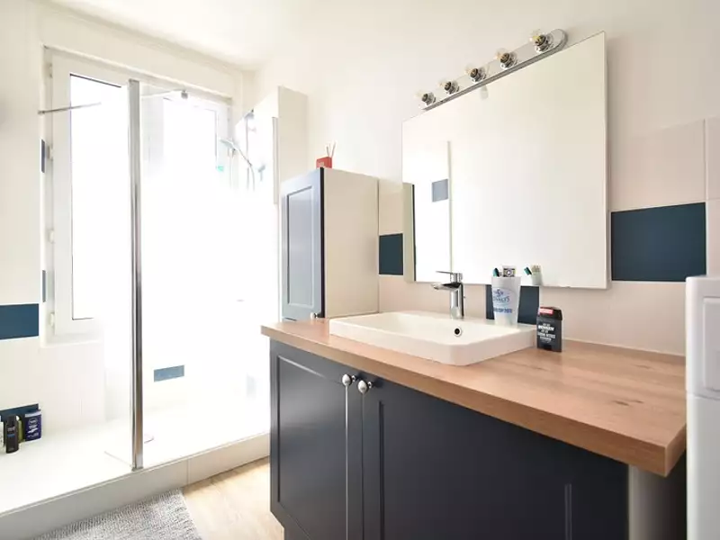 Immeuble, 130 m²