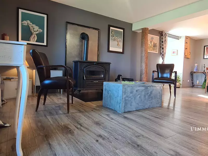 Maison, 376,3 m²