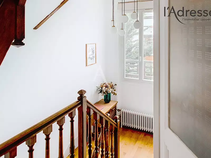 Maison, 325 m²
