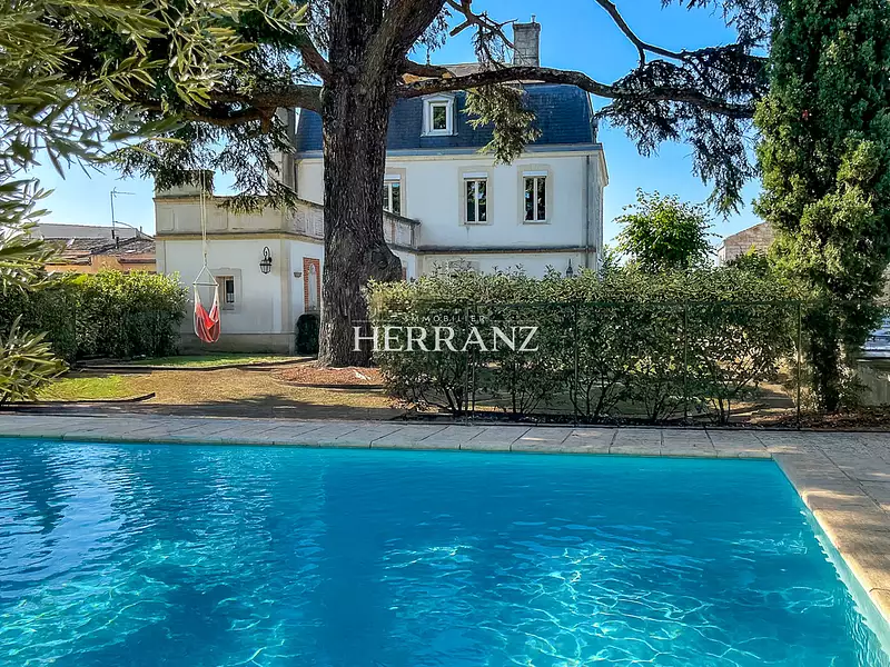 Maison, 260 m²