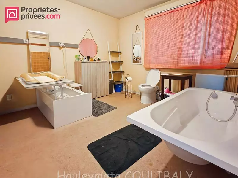Maison, 156 m²