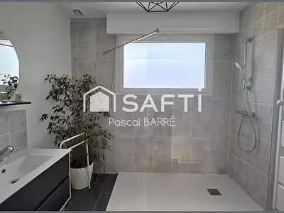 Maison, 301 m²