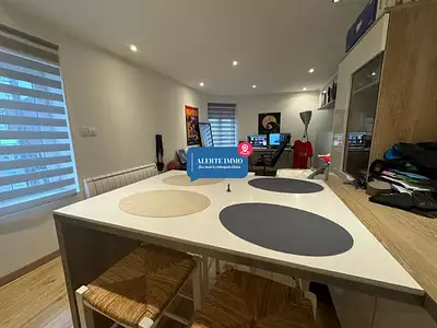 Immeuble, 120 m²