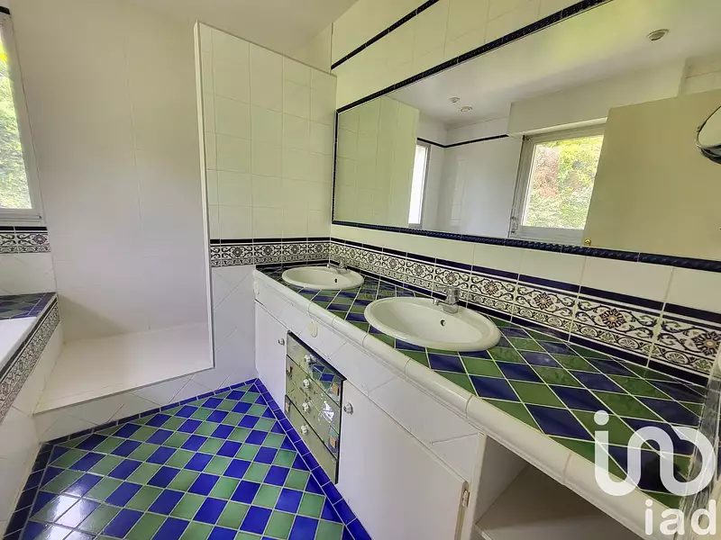 Maison, 265 m²