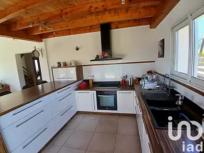 Maison, 179 m²