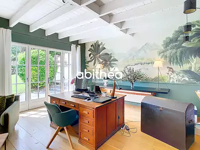 Maison, 250 m²