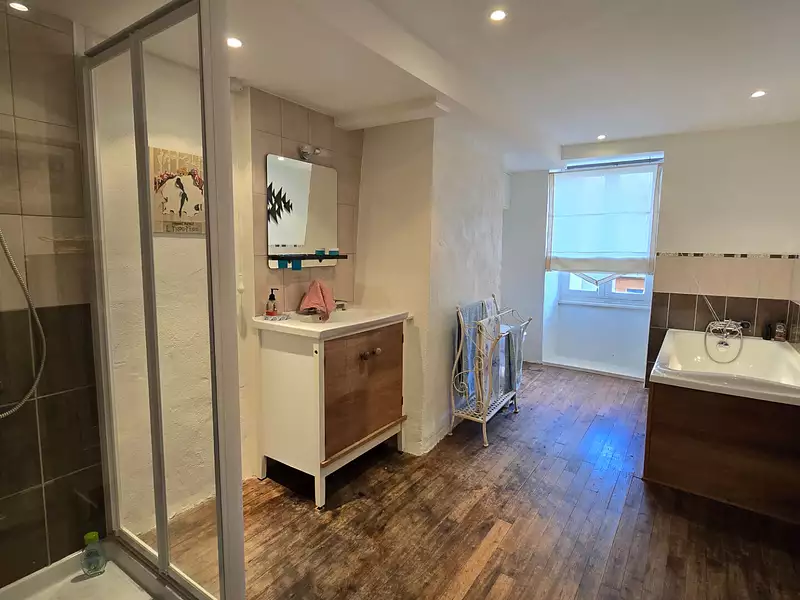 Maison, 245 m²
