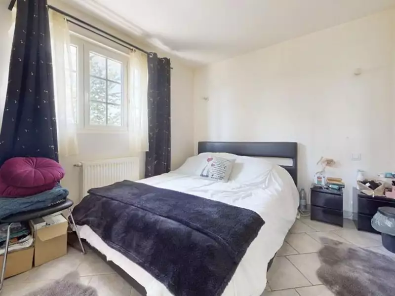 Maison, 235 m²