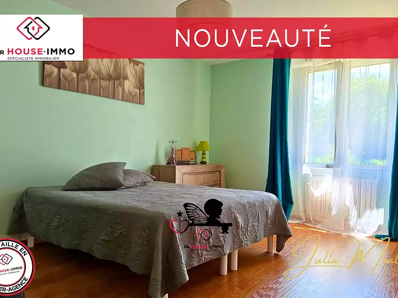 Maison, 196 m²