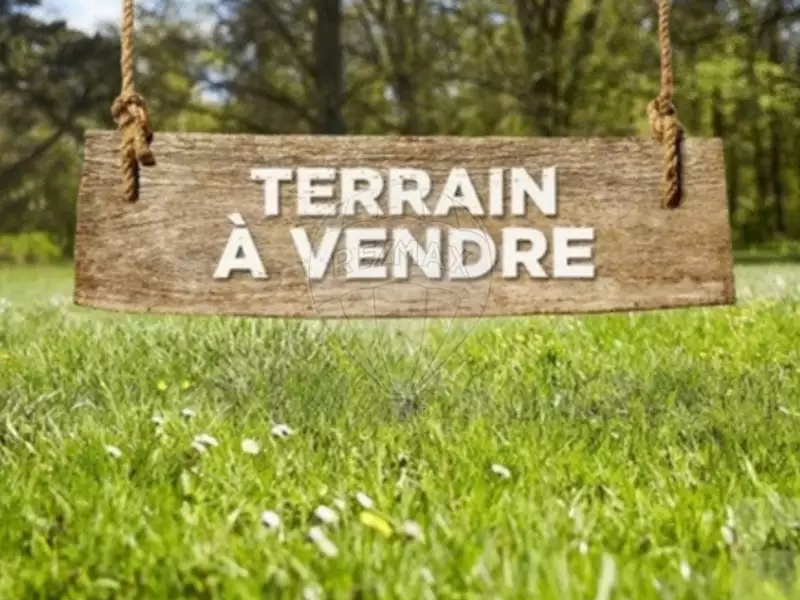 Terrain, 725 m²