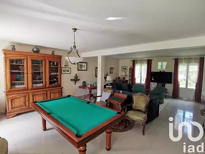 Maison, 242 m²