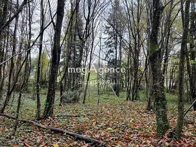 Terrain, 1 800 m²