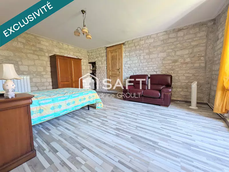 Maison, 230 m²