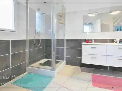 Maison, 185 m²