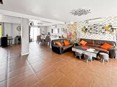 Maison, 121 m²