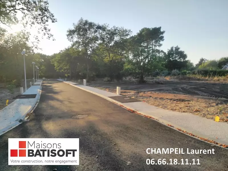 Terrain à bâtir, 6 400 m²