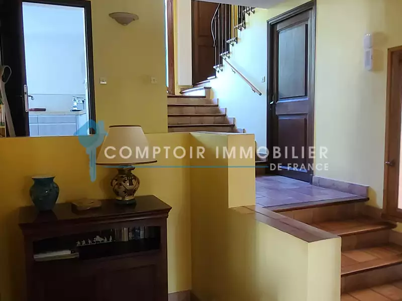 Maison, 261 m²