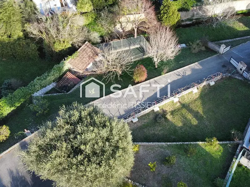 Terrain, 1 019 m²