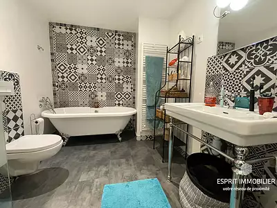 Immeuble, 141 m²