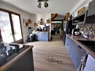 Maison, 180 m²