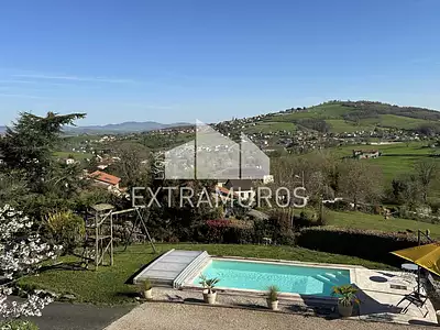 Maison, 158 m²
