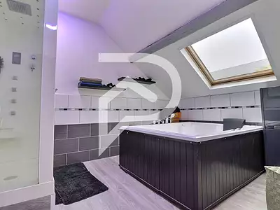 Immeuble, 240 m²
