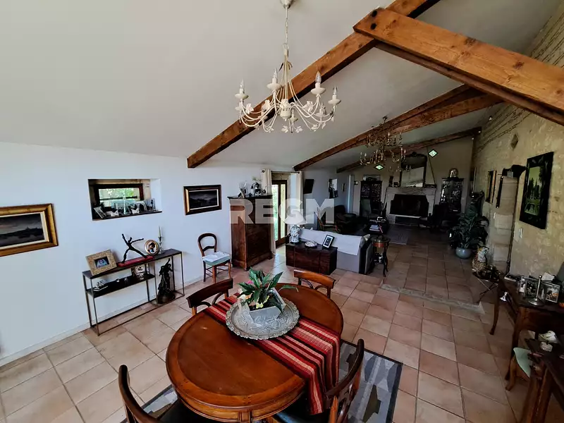 Maison, 264 m²