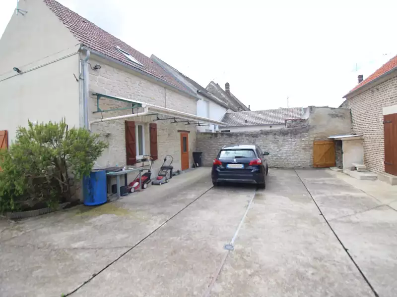 Maison, 70 m²