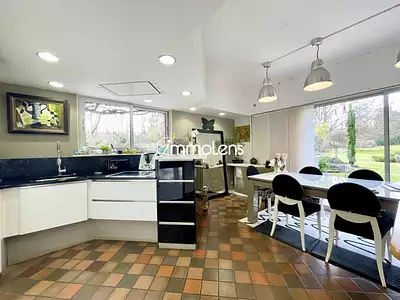 Maison, 319 m²