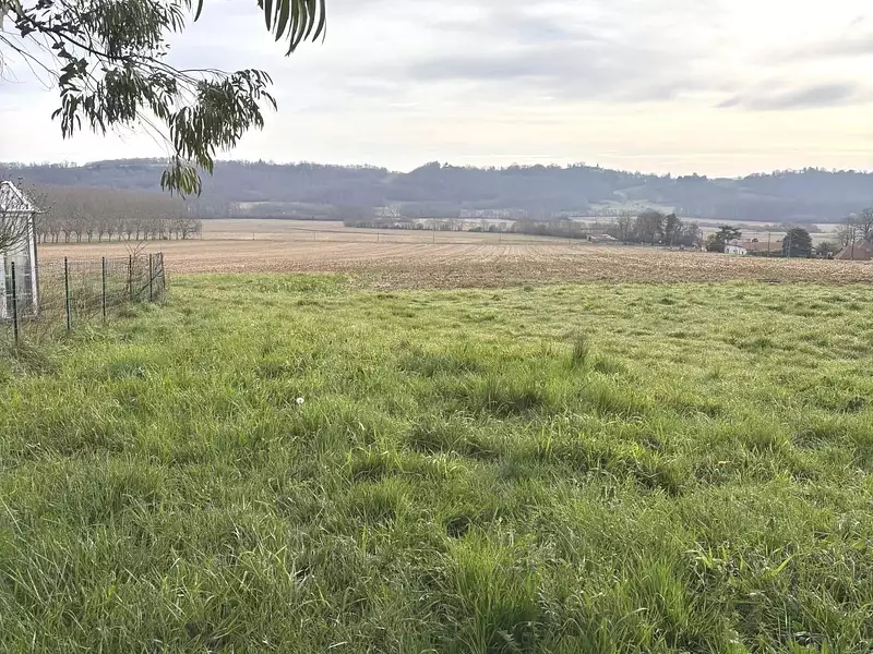 Terrain, 1 268 m²