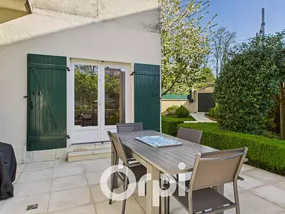 Maison, 158 m²