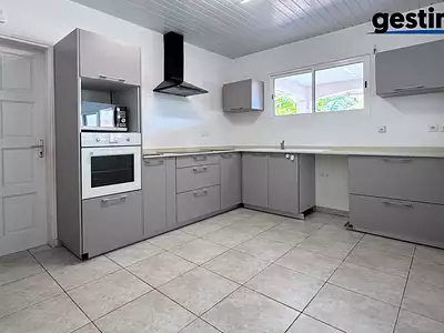 Maison, 117 m²