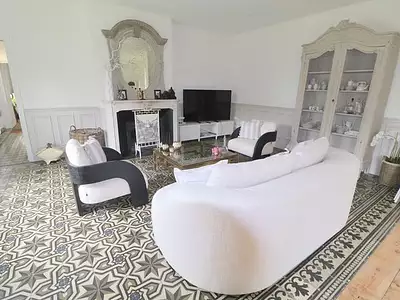 Maison, 240 m²